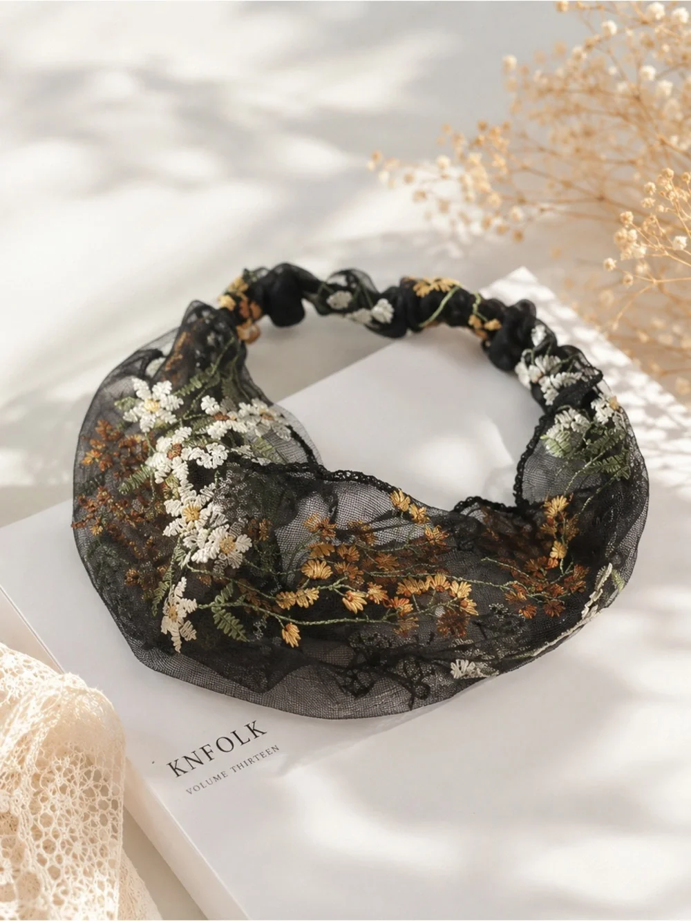 Elegant Floral Embroidered Velvet Headband